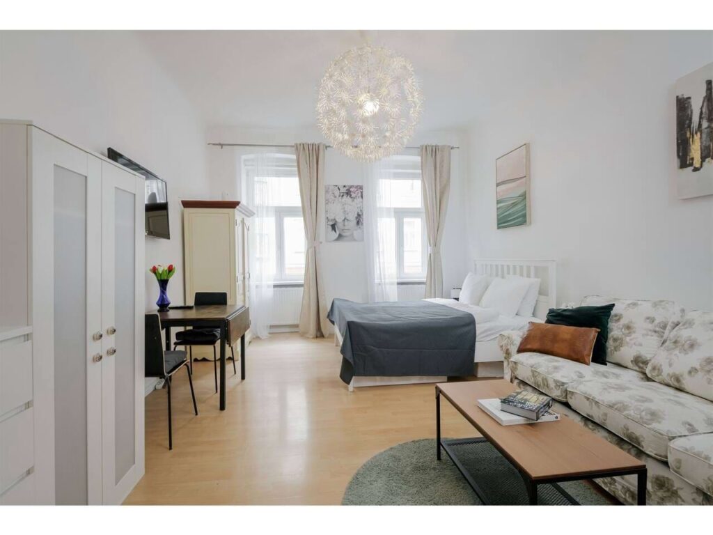 Belvedere & Central Station, Quiet & Central, Ap. 03